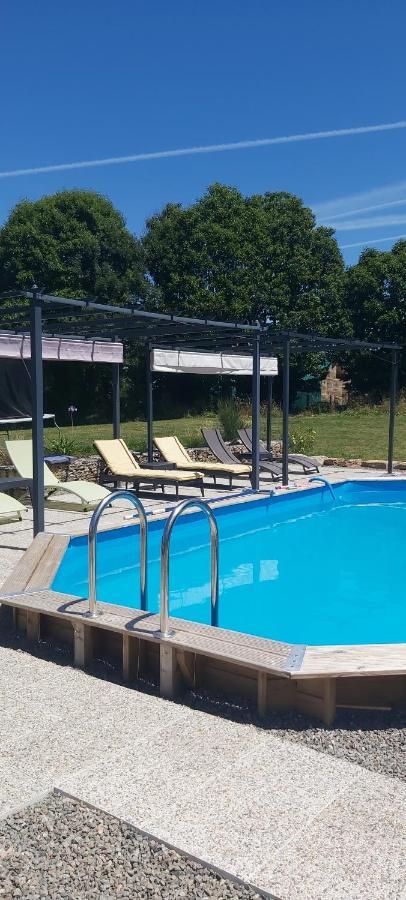 Sharecroppers Cottage With Swimming Pool Pagéas Exterior photo