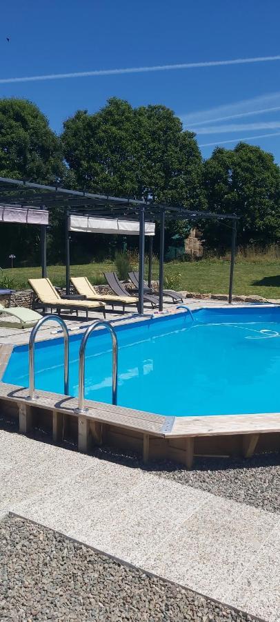 Sharecroppers Cottage With Swimming Pool Pagéas Exterior photo